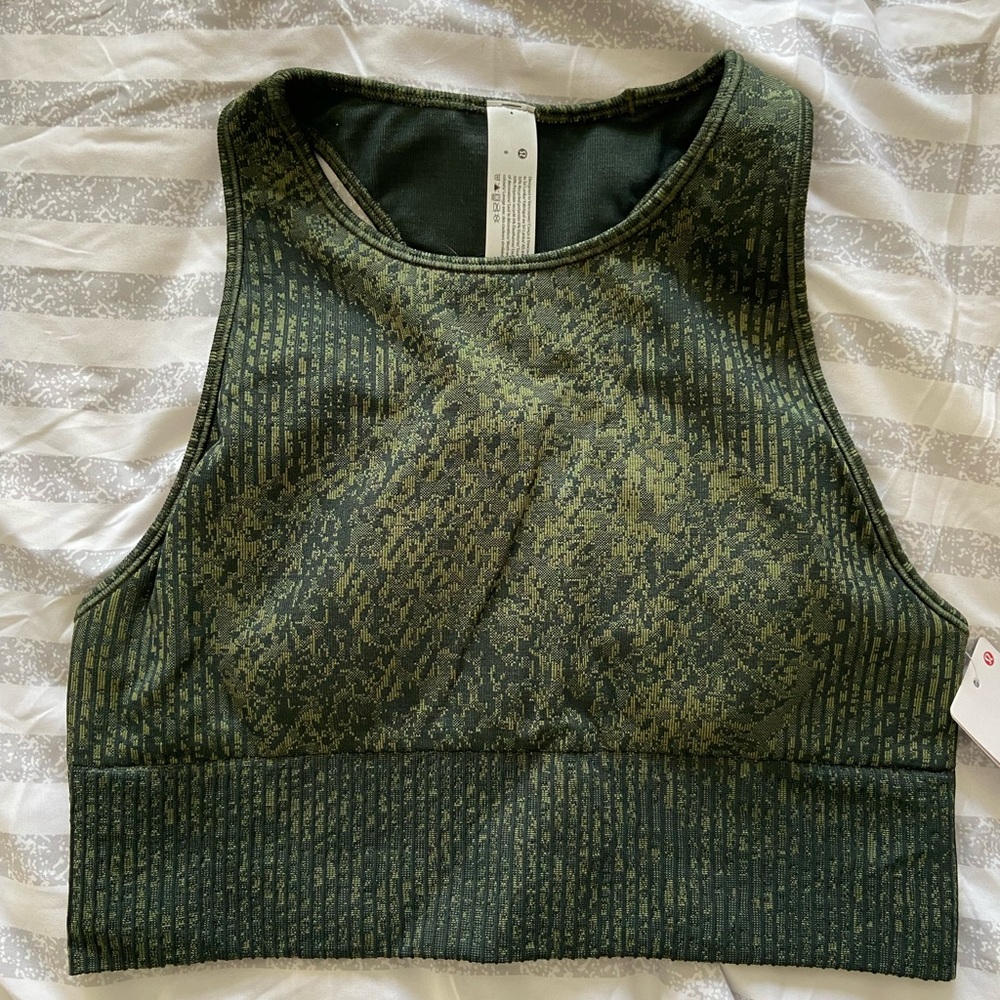 Lululemon size 8 bra-medium support